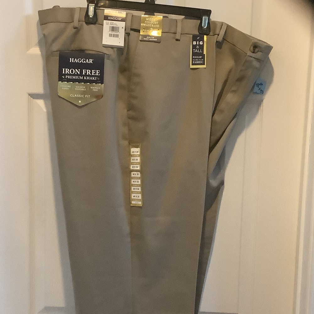 Haggar Men's Iron Free Classic‎ Fit Tan Chinos
